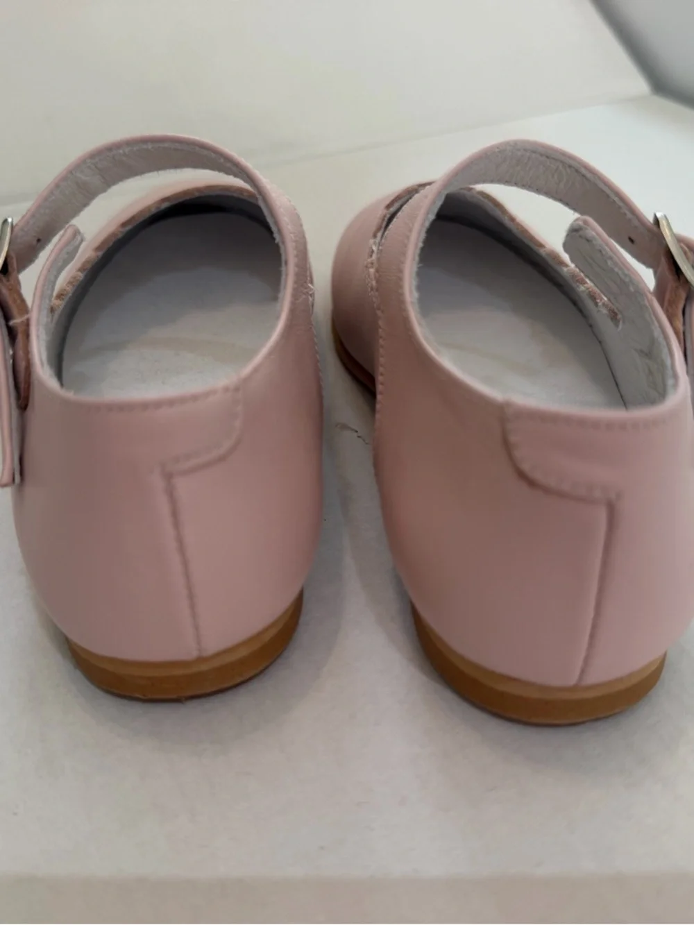 La Coqueta Blush Nappa Leather Scallop Mary Jane Shoes Girls Size 26 EU / US 9.5